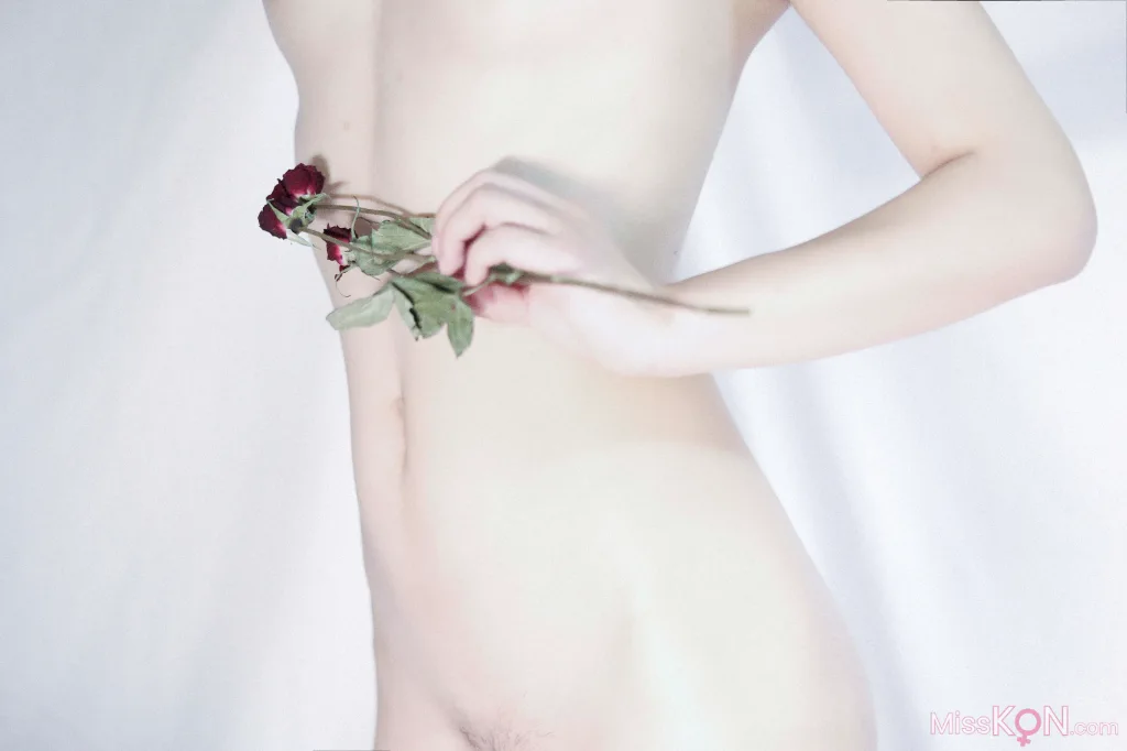 Coser@洛美: OL与花 (43 photos + 3 videos)
