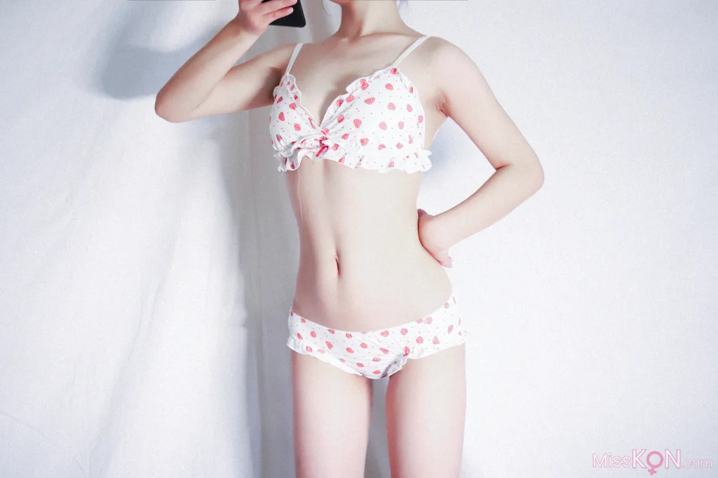 Coser@洛美: OL与花 (43 photos + 3 videos)