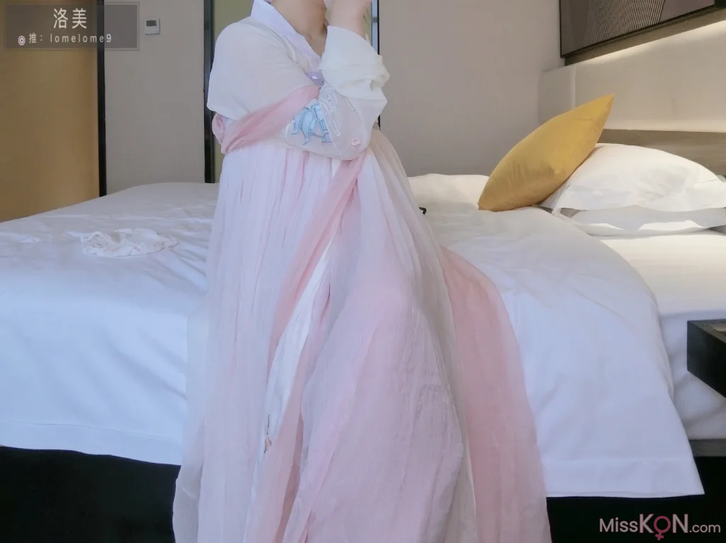 Coser@洛美: 新汉服 (22 photos + 1 video)