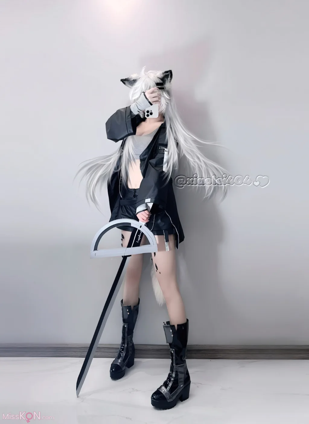 Coser@希尔薇: 清纯颜值少女 裸舞自慰福利 (40 photos + 22 videos)