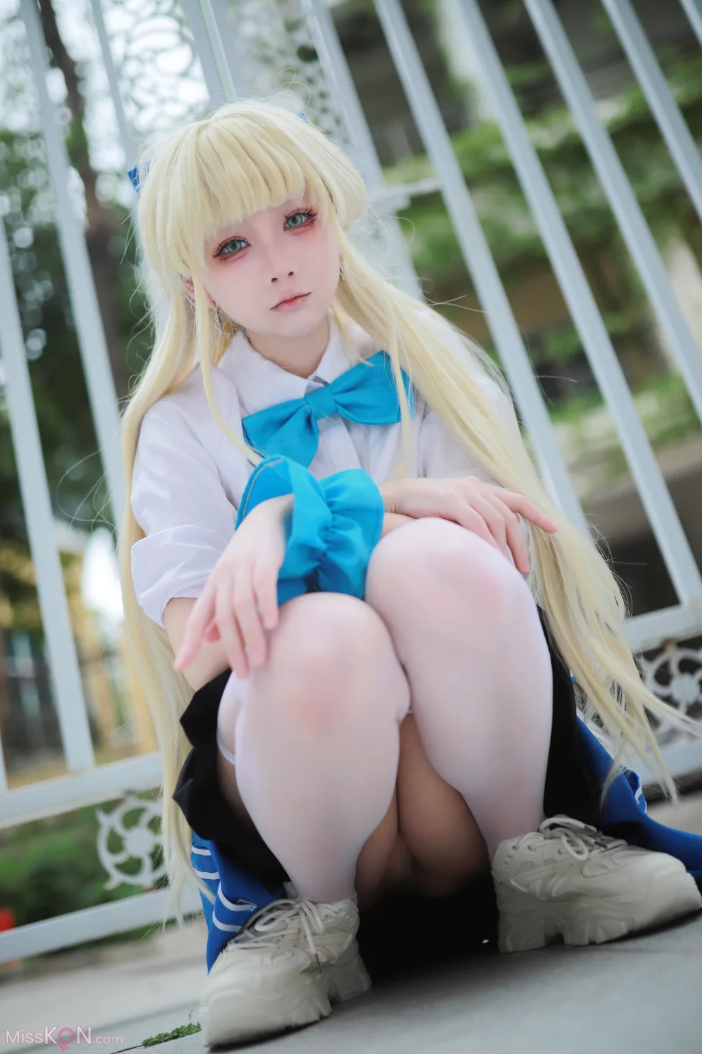 Coser@上杉绘梨落: 蔚蓝档案 飞鸟马时 校服 (46 photos)