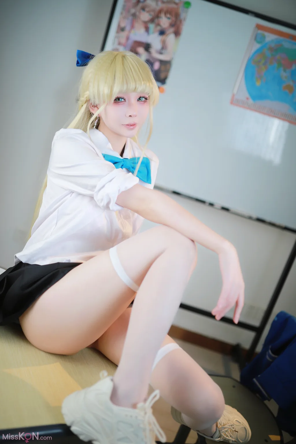 Coser@上杉绘梨落: 蔚蓝档案 飞鸟马时 校服 (46 photos)