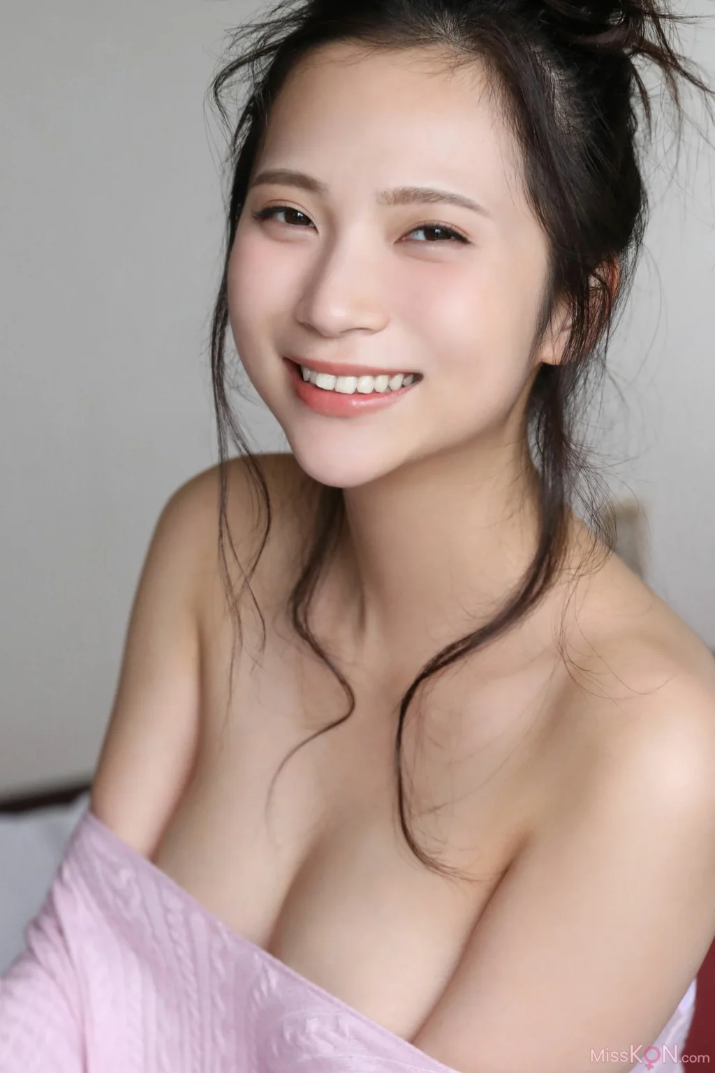 [JP] Miho Machiyama (街山みほ): FRIDAYデジタル写真集 現役慶應大学生美女 「秘宿／潮騒」１２０カット完全版 (148 photos) – Page 3