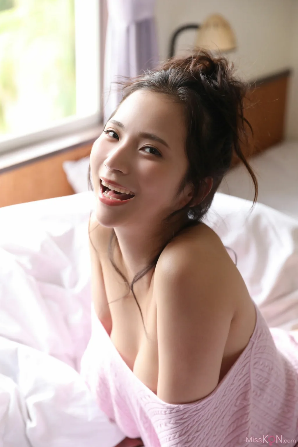 [JP] Miho Machiyama (街山みほ): FRIDAYデジタル写真集 現役慶應大学生美女 「潮騒」 (73 photos)