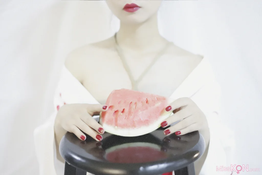 Coser@洛美: 捆绑Play (37 photos)