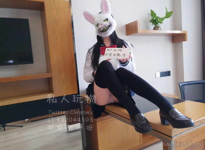 Coser@私人玩物: 会员订制 JK水手服兔娘 (37 photos + 1 video)