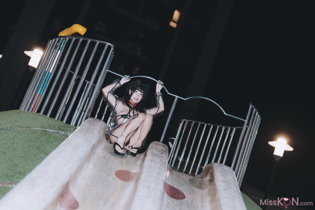 Coser@慕慕Momo: 溜雨衣貓貓 (48 photos)