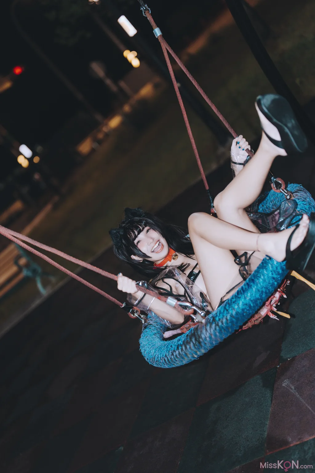 Coser@慕慕Momo: 溜雨衣貓貓 (48 photos)