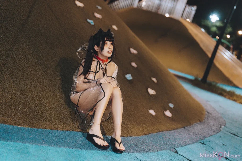 Coser@慕慕Momo: 溜雨衣貓貓 (48 photos) – Page 4