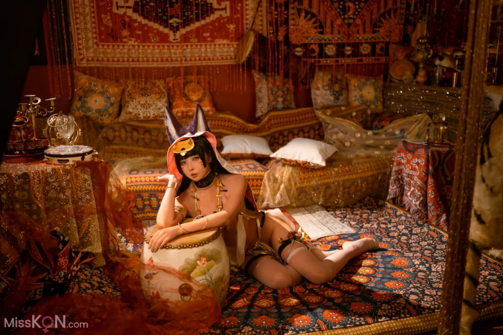 Coser@上杉绘梨落: 碧蓝航线 武藏 同人舞娘 (18 photos)