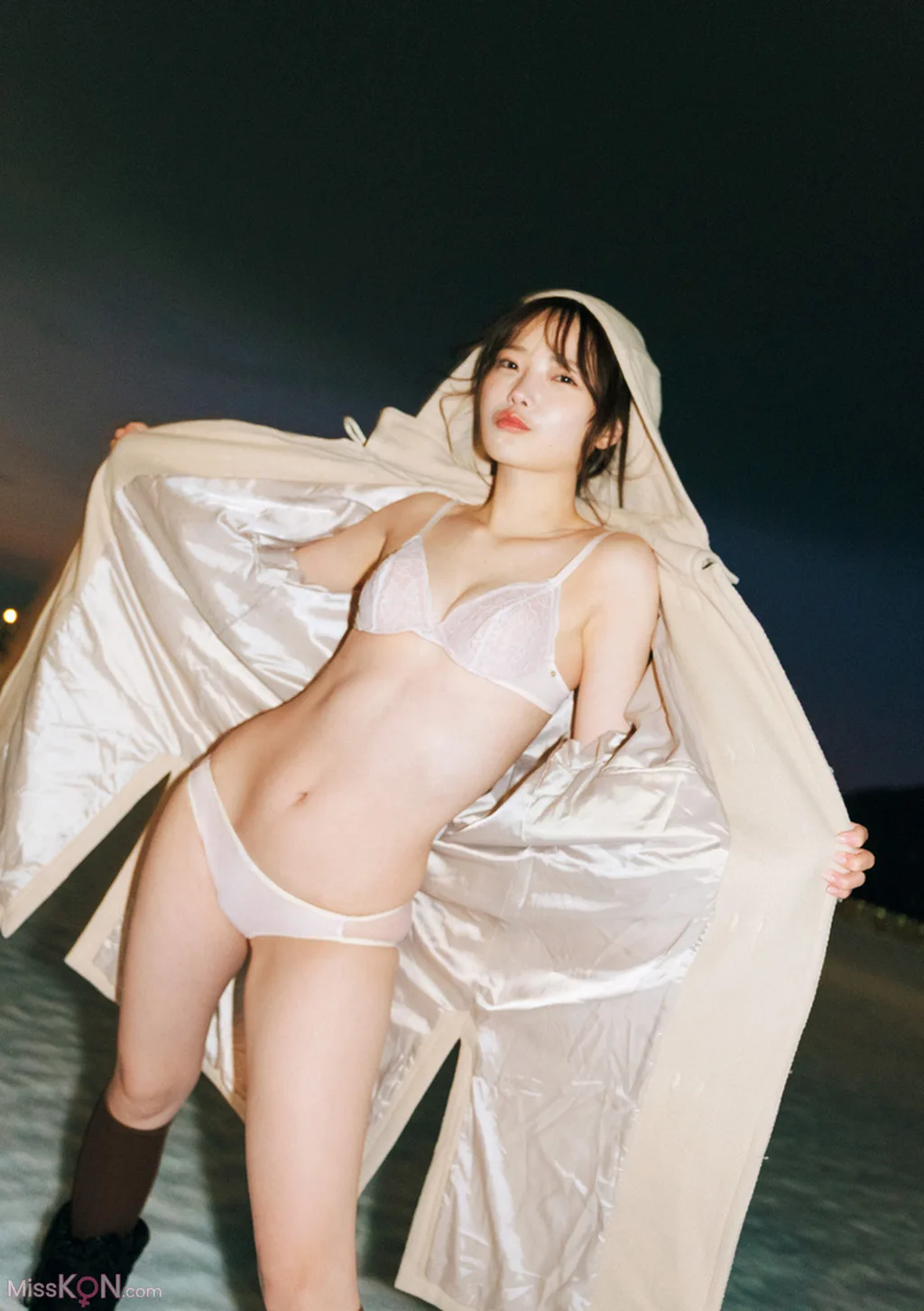 [JP] Himeka Araya (新谷姫加): ファースト写真集 「ひめかわいい。」 (117 photos) – Page 3