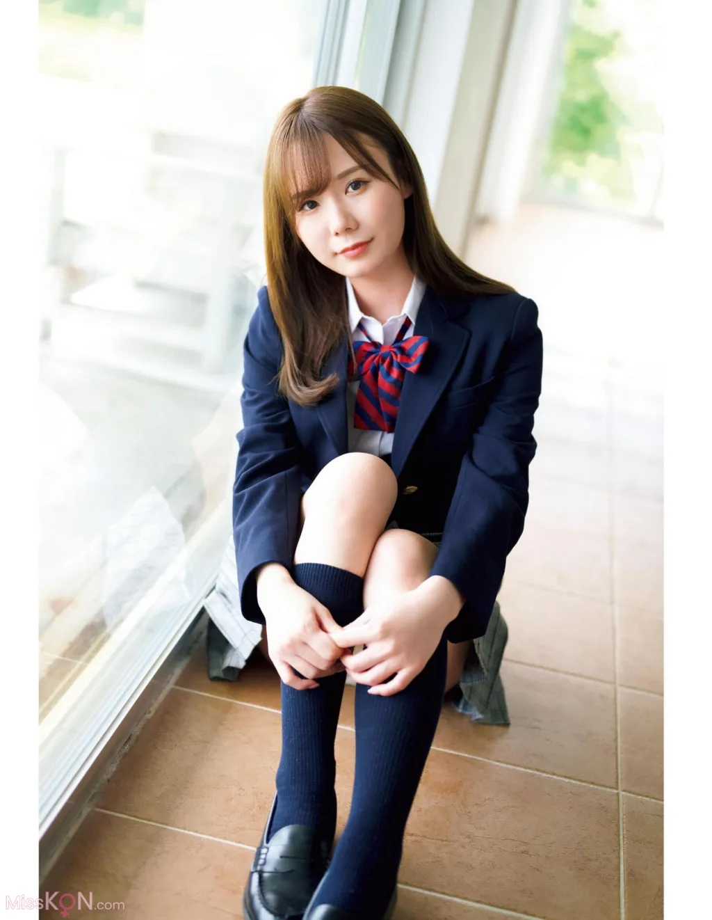 [JP] Miru: 写真集 ミルフィーユ 豪华爱蔵版 (106 photos)