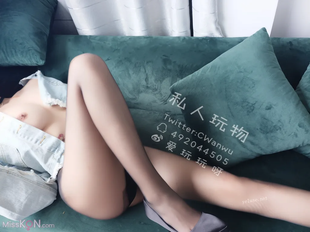 Coser@私人玩物: 牛仔黑丝 (33 photos + 3 videos) – Page 3