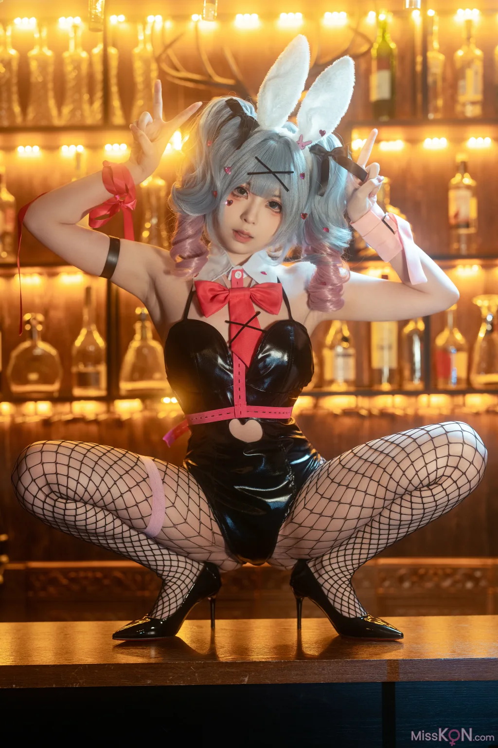 Coser@幼水铃衣: VOCALOID 初音未来 兔子洞 (80 photos)