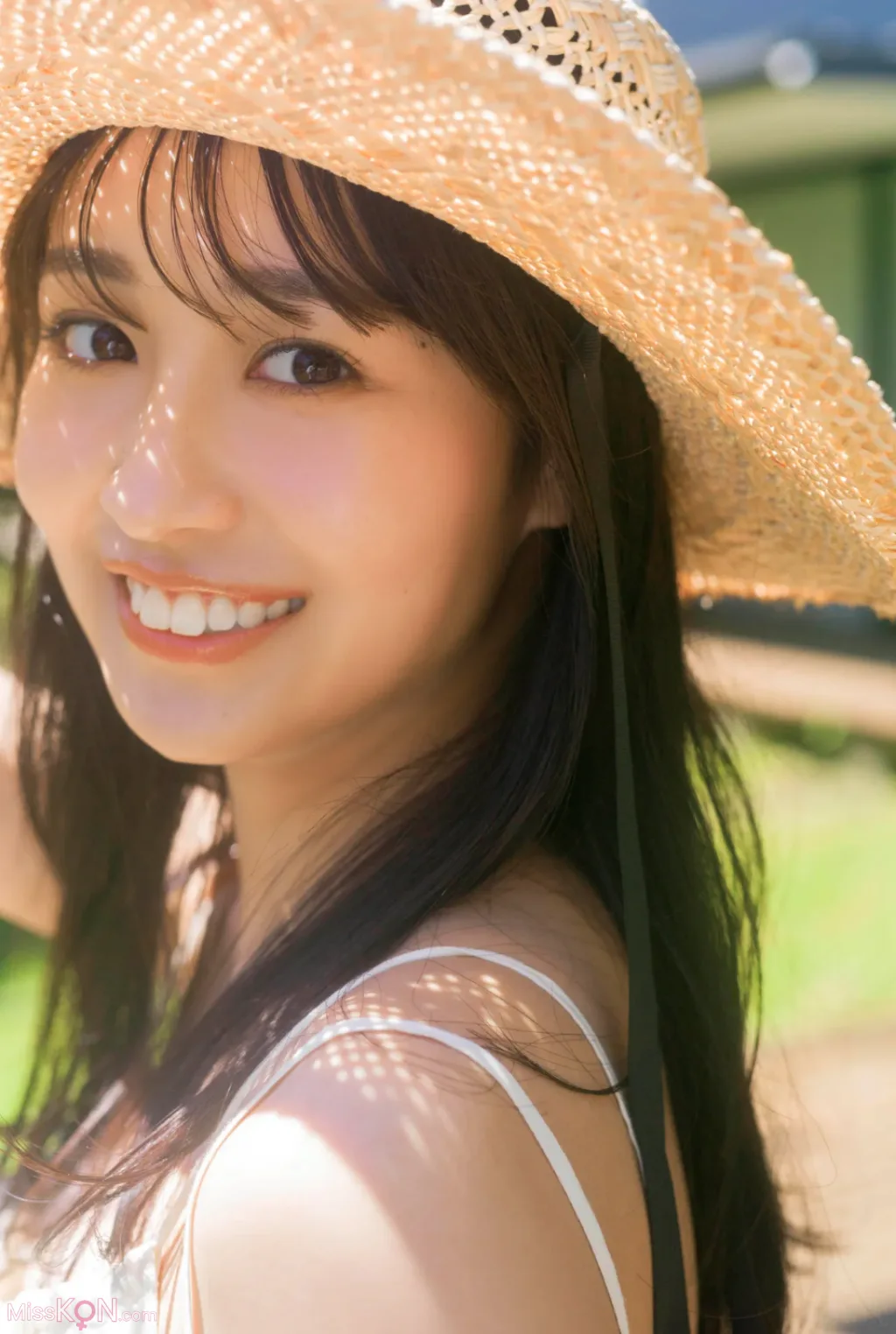 [JP] Aoi Mizobata (溝端葵): FRIDAY GOLD 史上最強のヒロイン (20 photos) – Page 2
