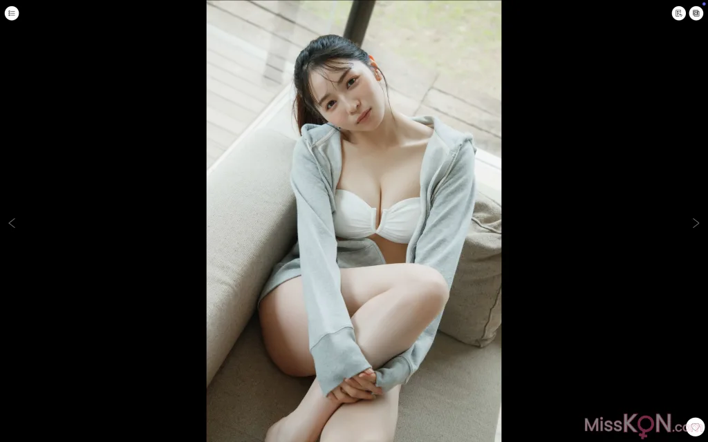 [JP] Erika Denya (传谷英里香): FRIDAY GOLD 昼下がりの艶めき (23 photos) – Page 2