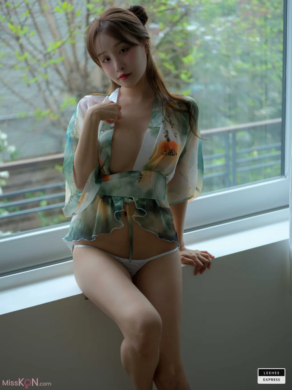 [LE] LEBE-155: Lee Snow (64 photos)