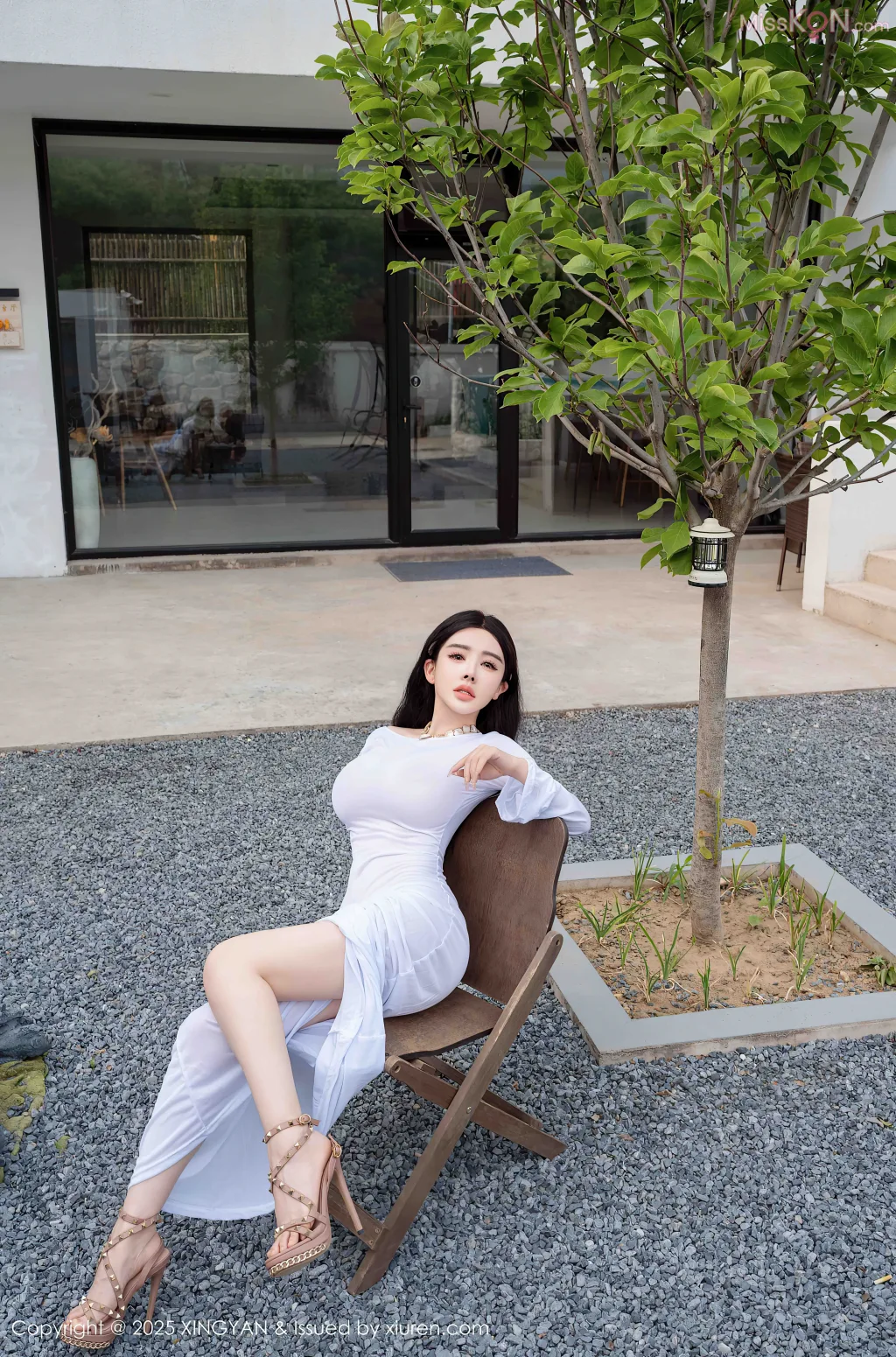 XingYan Vol.355: 潘思沁 (80 photos)
