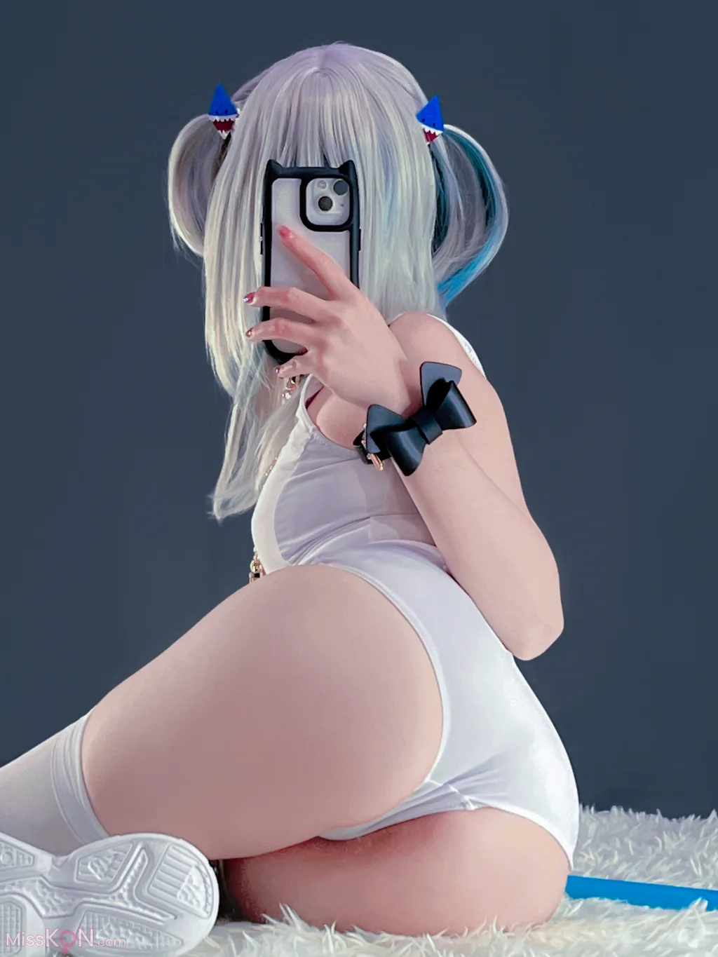 Coser@Ayame base: Gura 泳装 (34 photos + 4 videos) – Page 3