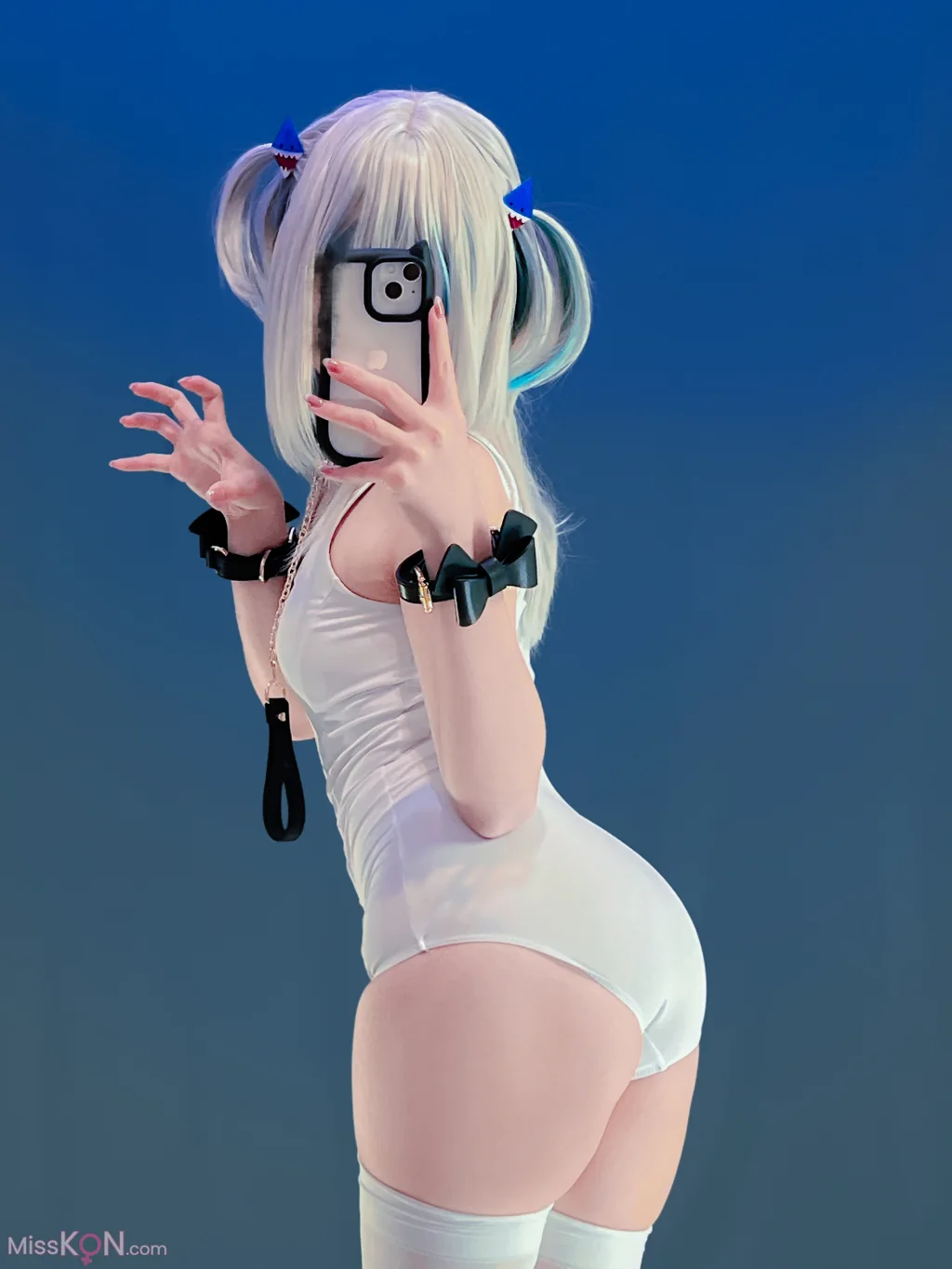 Coser@Ayame base: Gura 泳装 (34 photos + 4 videos) – Page 3