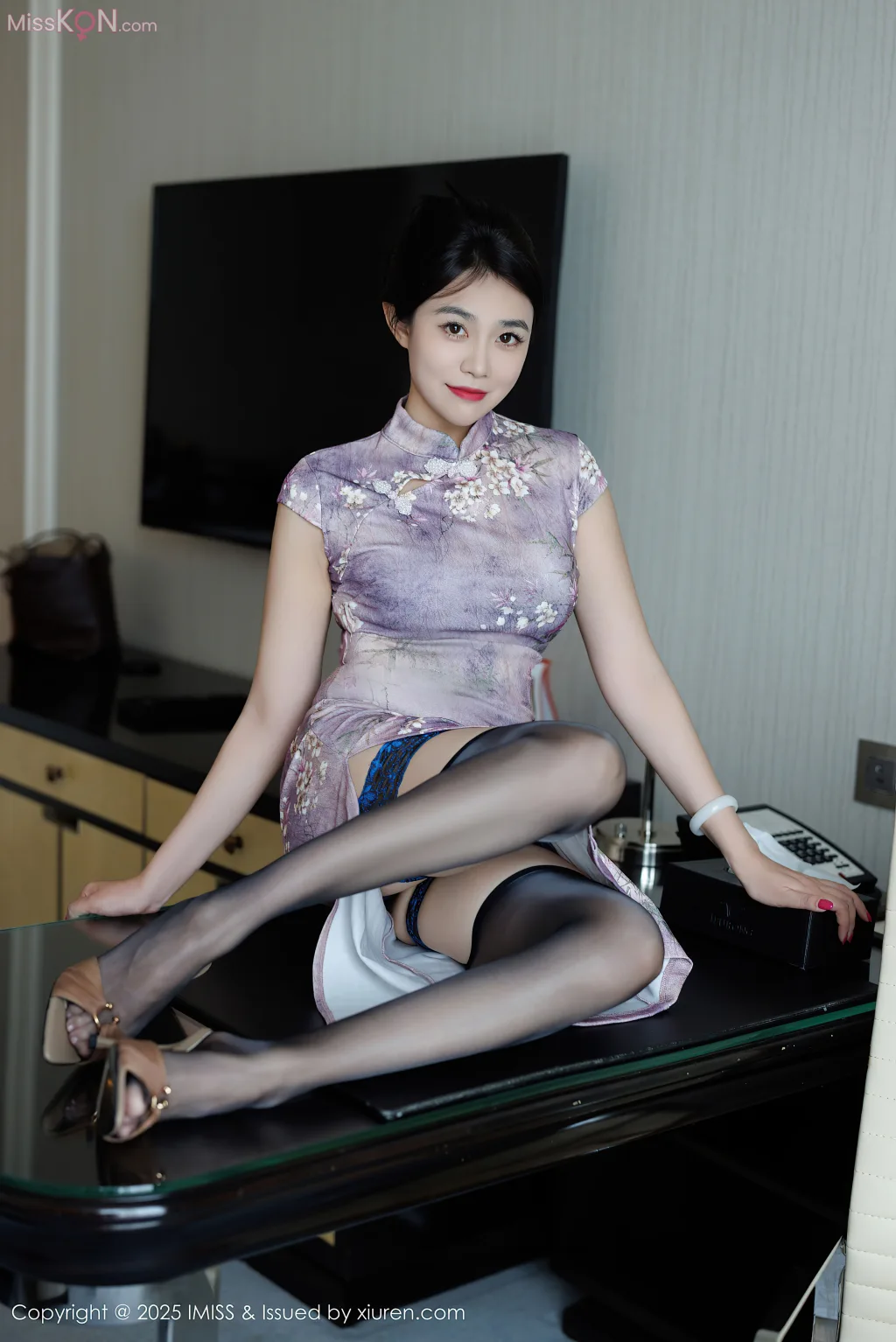 IMISS Vol.791: 许诺Sabrina (76 photos)